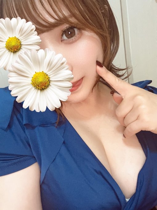 清楚系のかわいいお姉さん♪