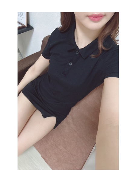 堀内かれんの詳細画像2