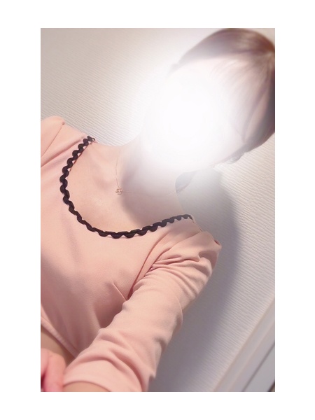 堀内かれんの詳細画像2