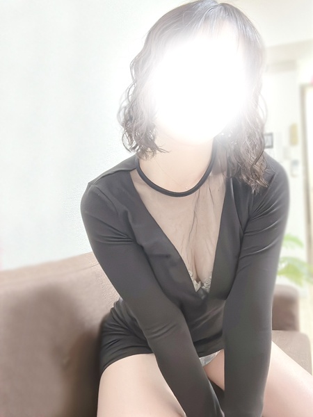 茶城ゆに