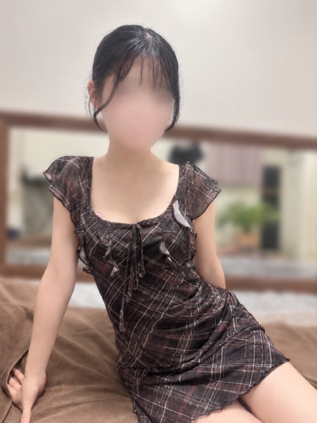 綾瀬ここの詳細画像1
